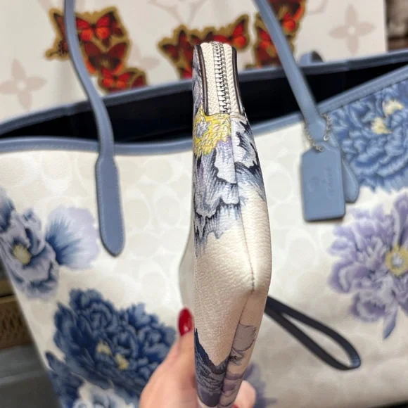Coach Floral Periwinkle Reversible Tote and Wallet - Picture 8 of 17